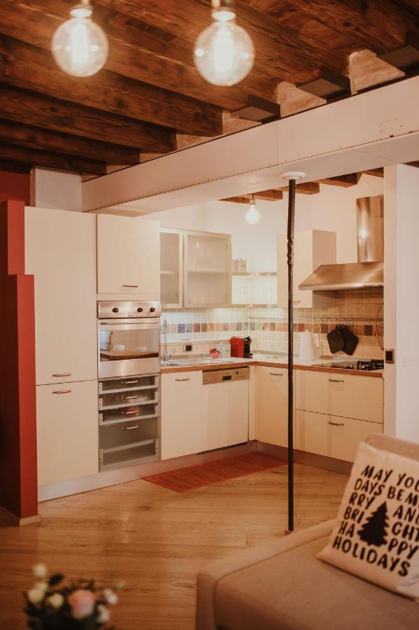 Casa Sgarzarie Exclusive Apartment 베로나 외부 사진